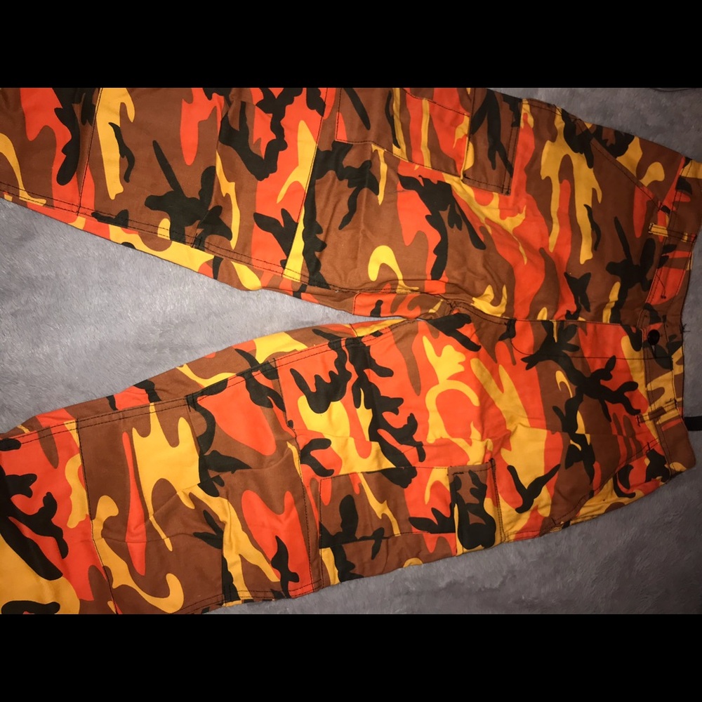 Camouflage Army Pants|| PINK👚 & ORANGE 🧶